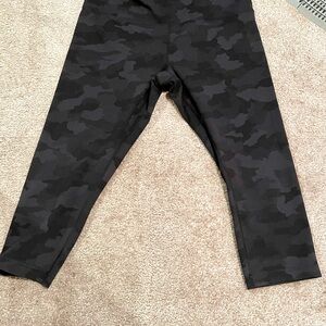 Lululemon crop leggings
